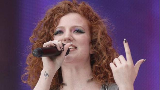 Angela Glynne Net Worth